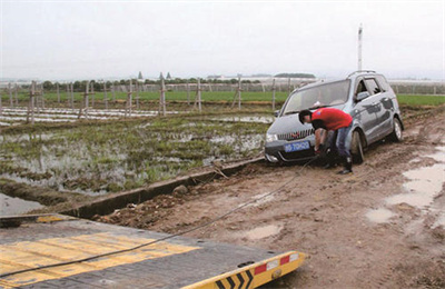 独山抚顺道路救援