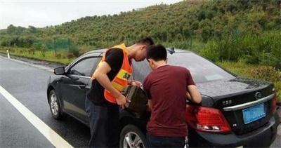 独山永福道路救援